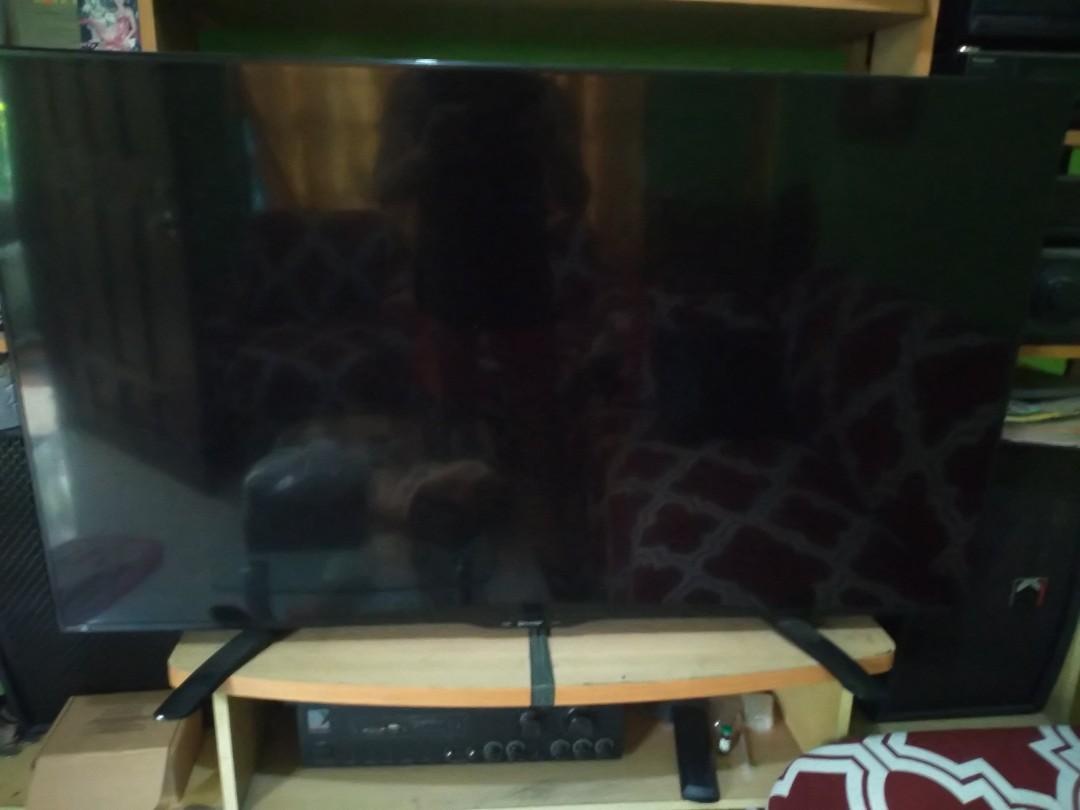 Sharp Aquos 50' LED TV (Category: TV) located in Pasig City. Submitted by jambalaya0905 (Listing ID 1021888891, Image 2). Description: Sharp LED TV 50 inches with Remote control. Makinis pa sa asawa mo. Madaling kausap. Pwedeng iview o pick up. We can deliver along Dasma. Message or call landline. (046)4722804.
