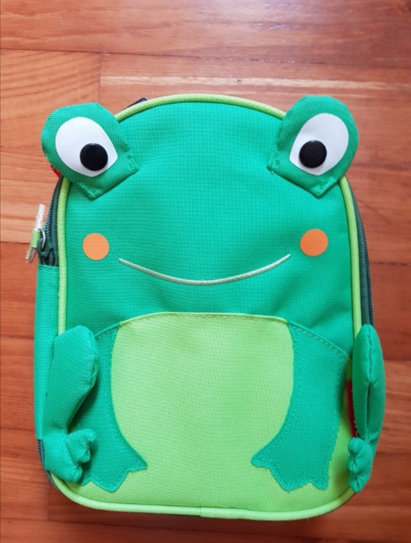 skip hop frog backpack