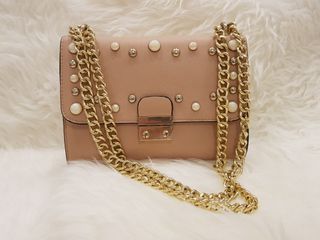 (Kategori: ) berada di . Dikirim oleh moncha86 (ID iklan 1021929407, Gambar 1). Deskripsi: .