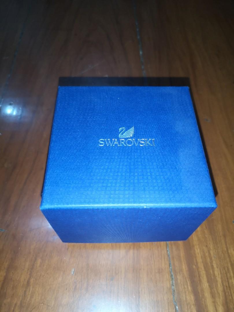 Swarovski watch box genuine (Category: Luxury Accessories) located in San Juan City. Submitted by super.saver8 (Listing ID 1021956470, Image 2). Description: #noguilt50.