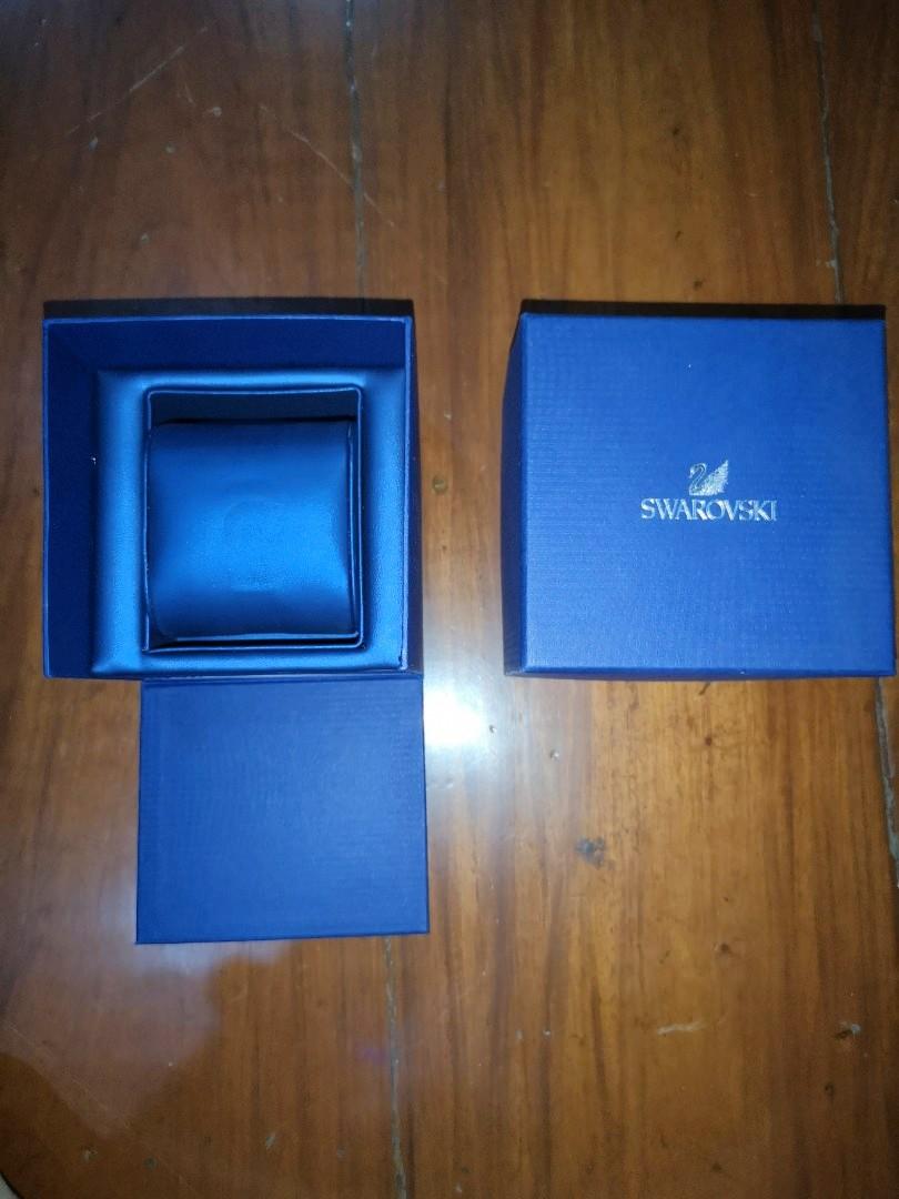 Swarovski watch box genuine (Category: Luxury Accessories) located in San Juan City. Submitted by super.saver8 (Listing ID 1021956470, Image 1). Description: #noguilt50.