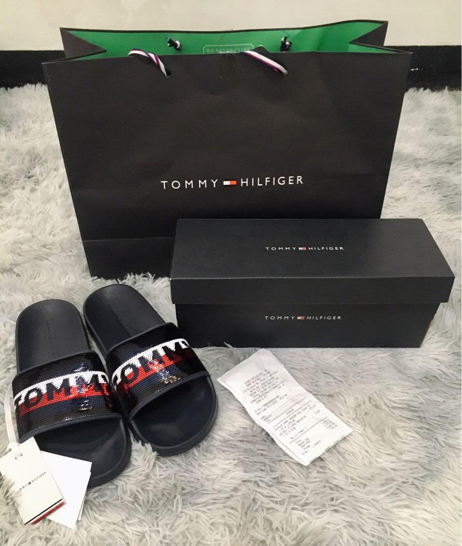 tommy hilfiger shoe box