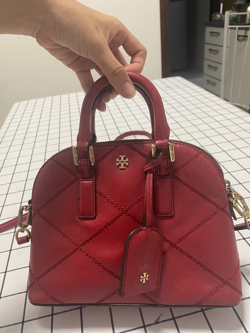 Tory Burch alma small sling bag, Women's Fashion, Bags & Wallets, Tote Bags  on Carousell