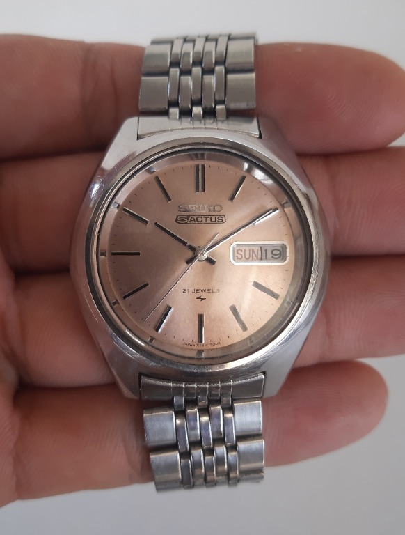 Vintage Seiko 5 Actus Pink Dial 21 Jewels (7019-7060), Men's Fashion,  Watches & Accessories, Watches on Carousell