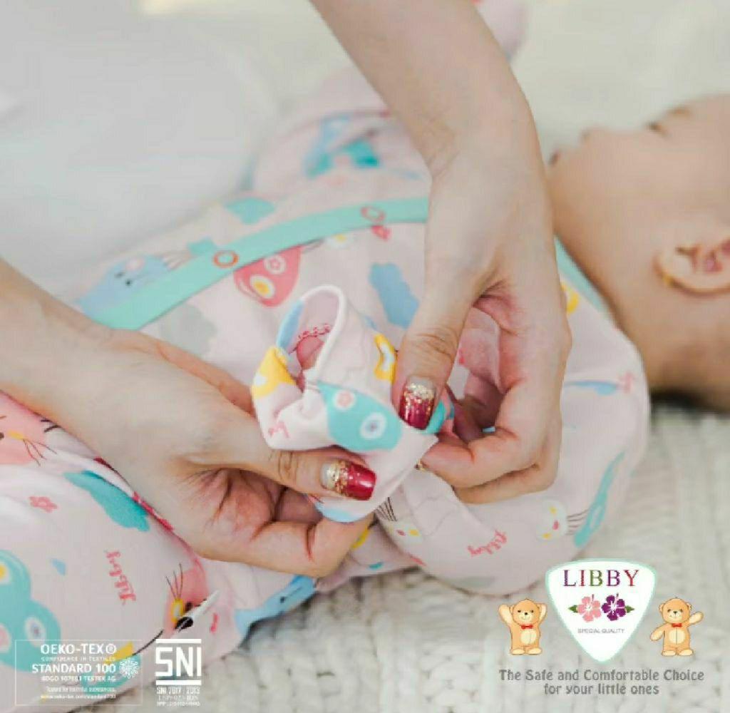 sleepsuits with built in scratch mitts