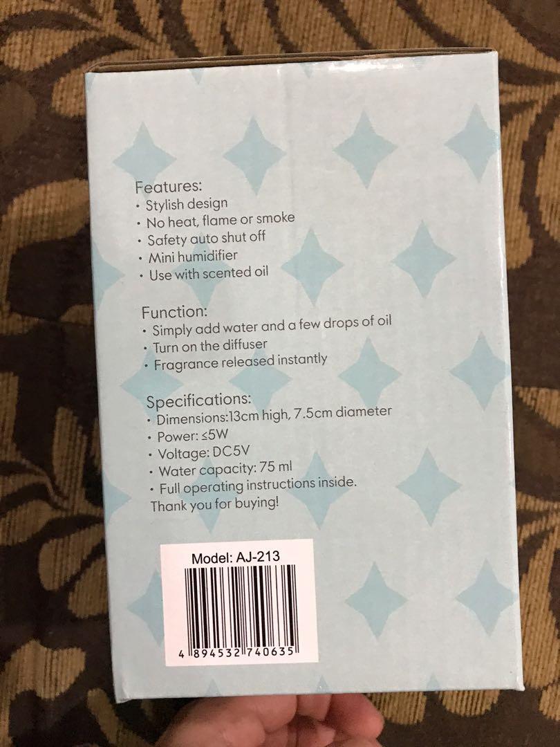 Aroma diffuser (Category: Home Fragrance) located in Singapore. Submitted by savedeearth (Listing ID 1017764300, Image 3). Description: .