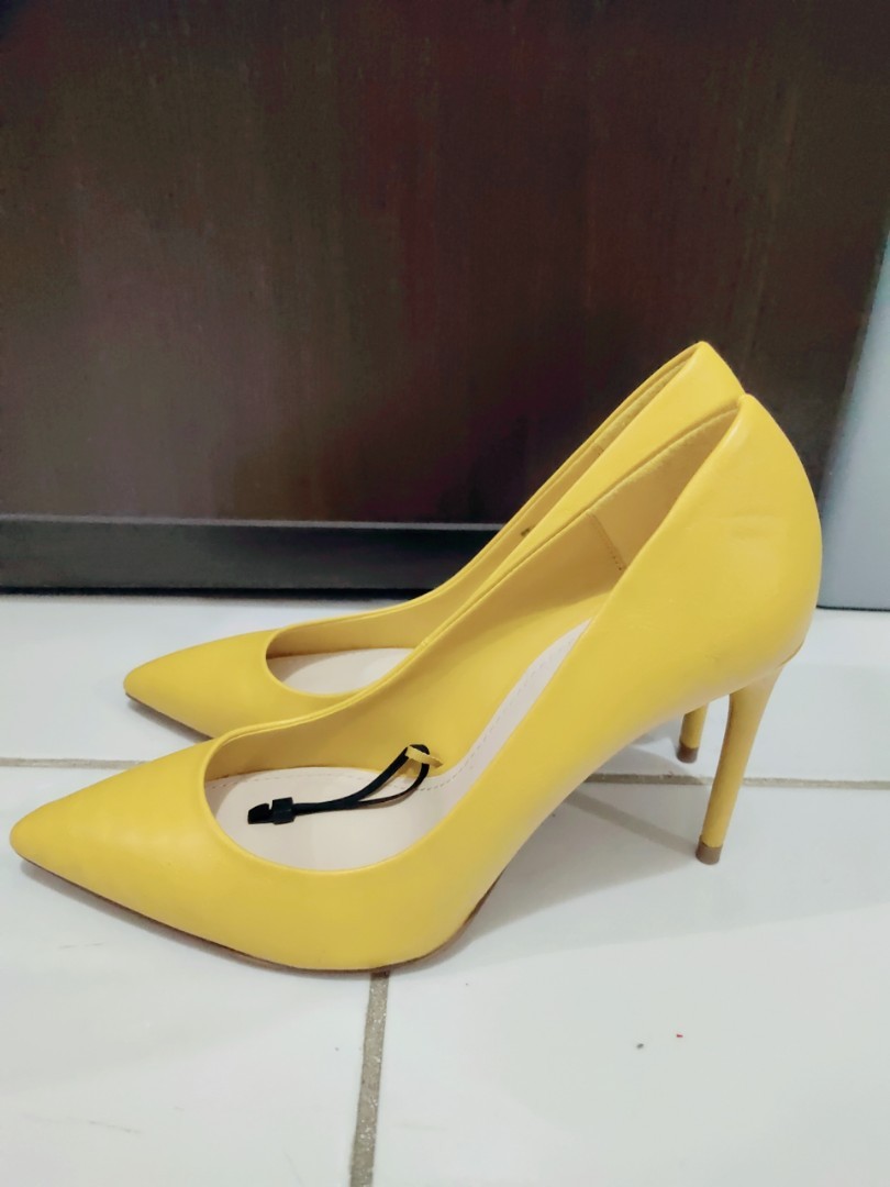 zara yellow heels