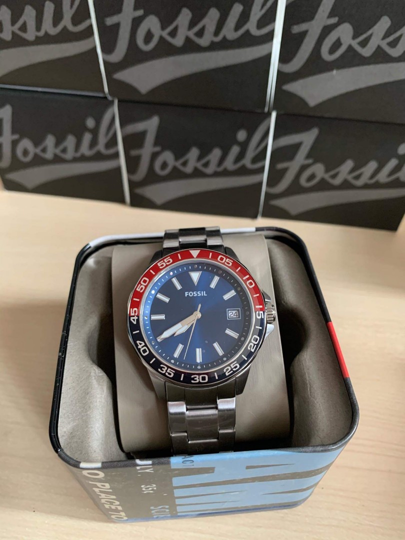 Bannon Three-Hand Date Stainless Steel 