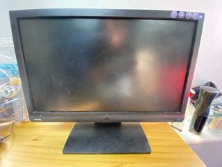 BENQ G900HD 17吋電腦LCD顯示器64207893895683110