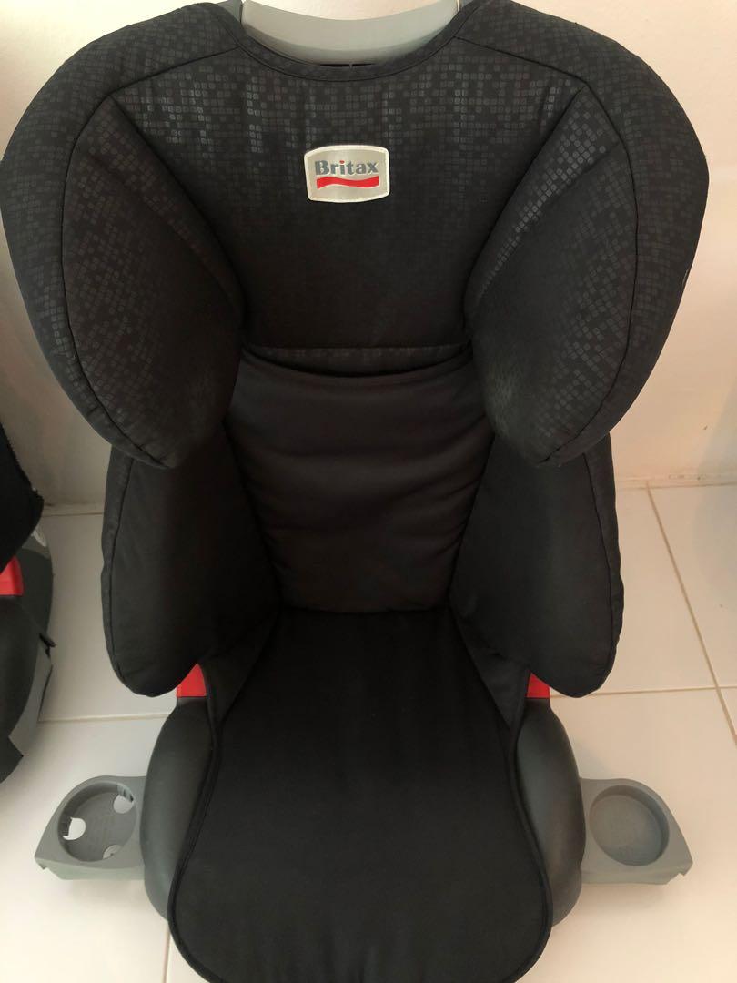 britax adventure width