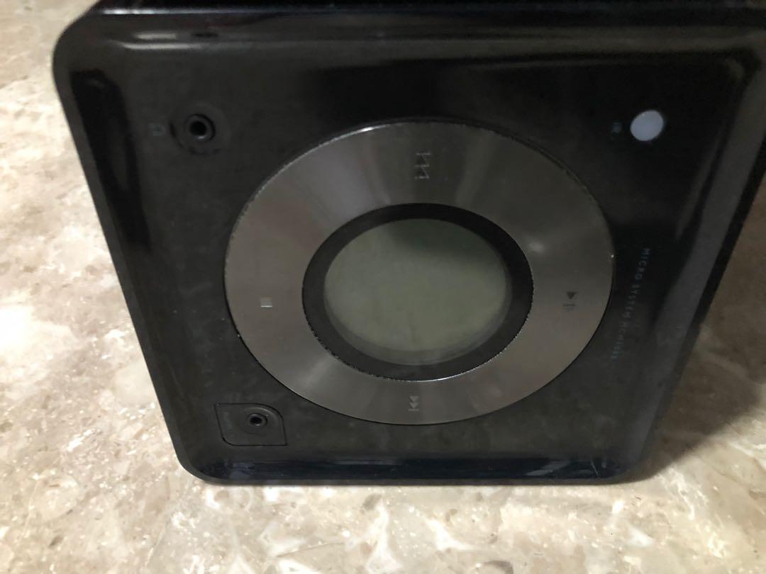 CD player (Category: Portable Music Players) located in Singapore. Submitted by facebk1969 (Listing ID 1017634831, Image 1). Description: Used In Gd working condition Rarely use Black colour Can stack or spilt into 3 boxes .