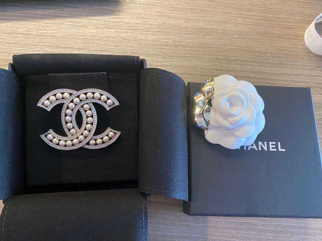 Chanel Brooch Women S Fashion Jewellery Brooches On Carousell Chanel sale chanel taschen chanel ohrringechanel broschenchanel ketten chanel sonnenbrillen chanel schuhe zum shop. carousell