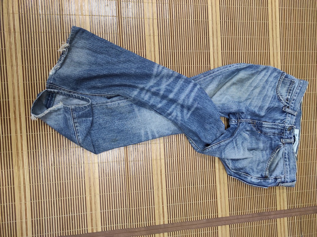 gap jeans est.1969 Men s Fashion Bottoms Jeans on Carousell