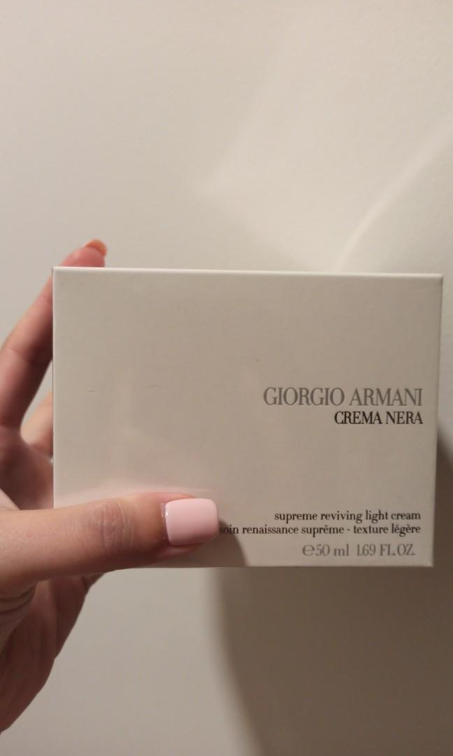 giorgio armani crema nera supreme reviving light cream