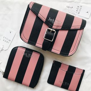 （分類：）位於 。 由 baileytheseller 提交（商品編號 1017711501，圖片 1）。簡介： 。