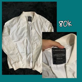 (Kategori: ) berada di . Dikirim oleh itookstore (ID iklan 1017712087, Gambar 1). Deskripsi: .