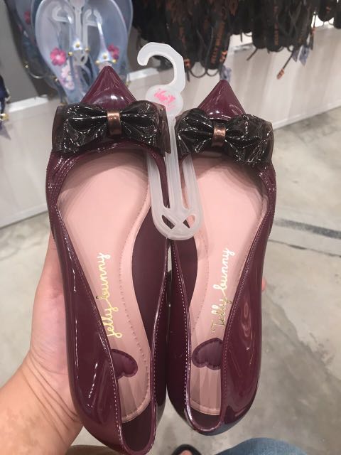 Pointed jelly shoes store