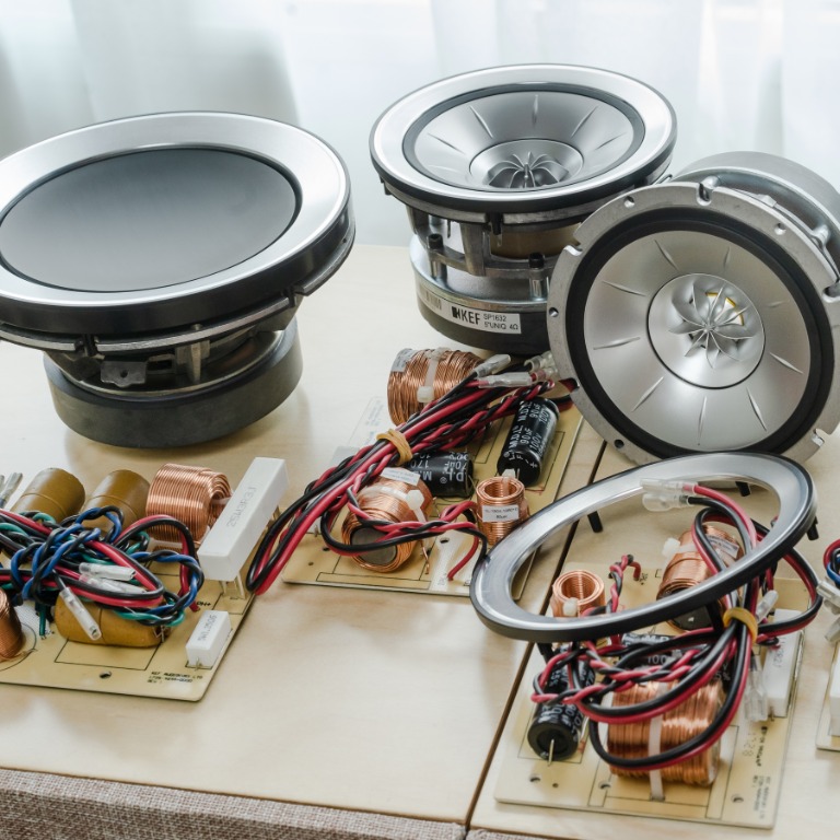 Kef r300 cheap speakers