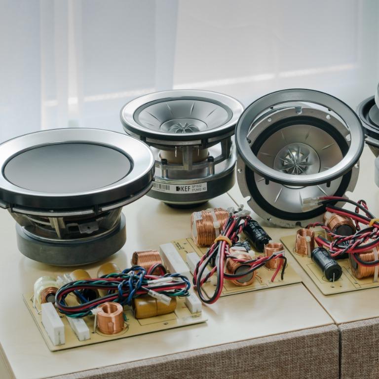 KEF R300 Bookshelf Speaker *FULL KIT* NEW (*Original 5” Coaxial