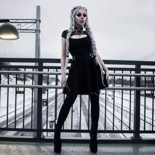 （分類：）位於 。 由 zombie_babe 提交（商品編號 282971053，圖片 1）。簡介： 。