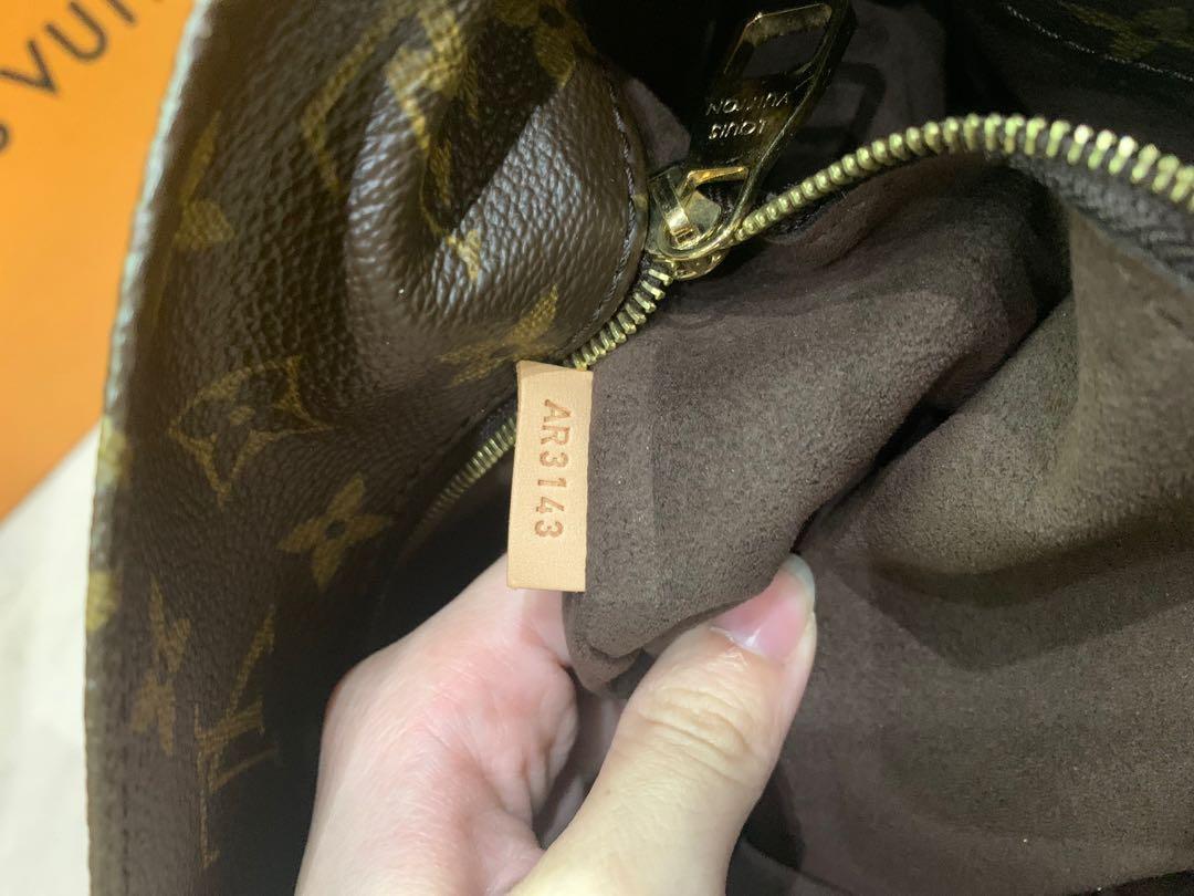 Louis Vuitton Metis Hobo, Monogram, Preowned in Dustbag WA001