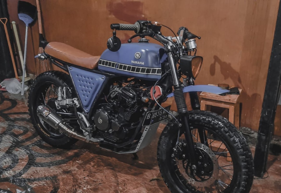 Custom motor sales scrambler
