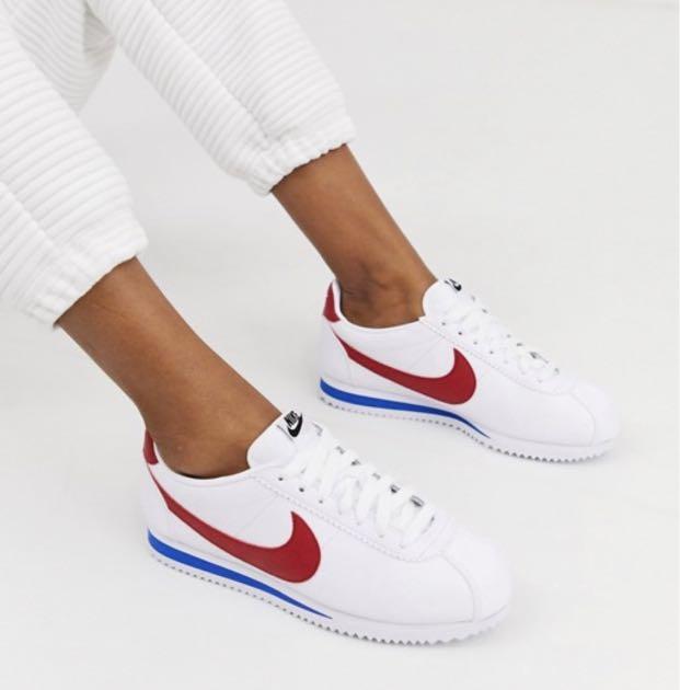 nike classic trainers