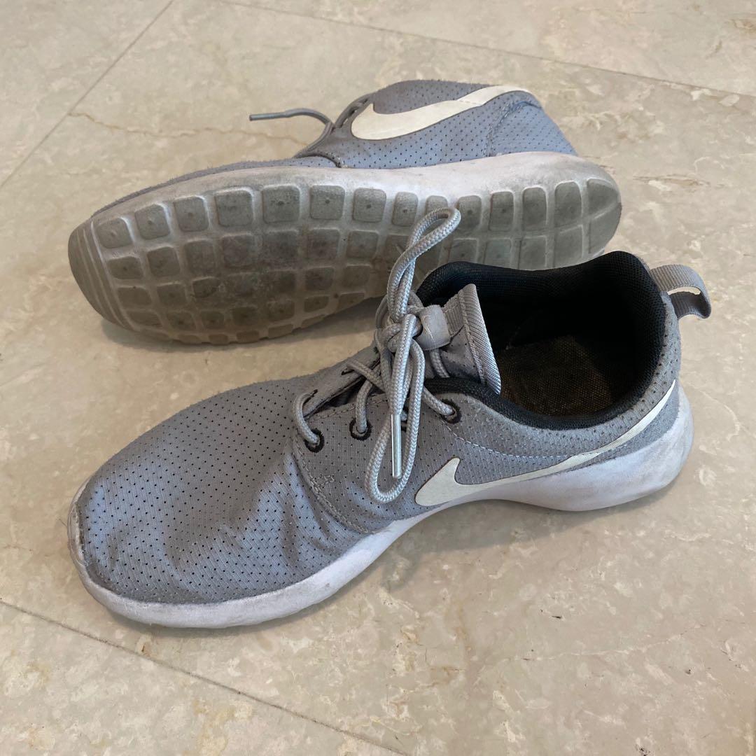 roche sneakers