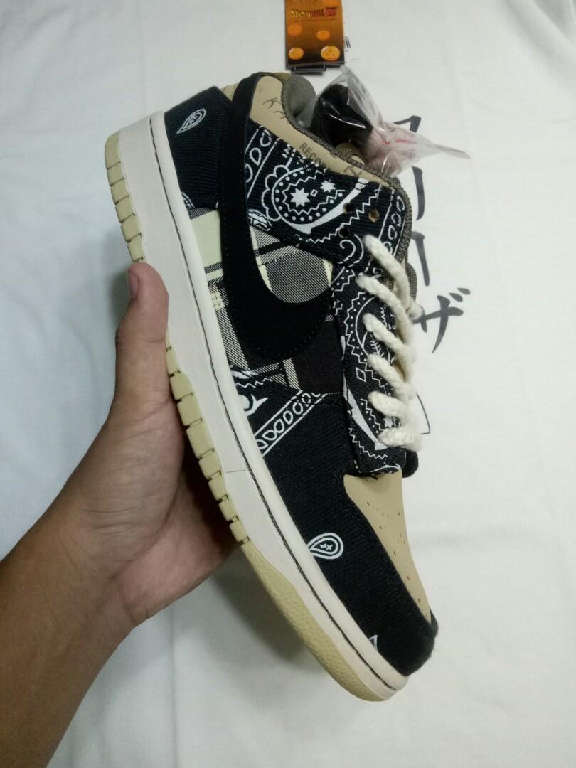 Nike Sb Dunk Travis Scott Men S Fashion Footwear Sneakers On Carousell