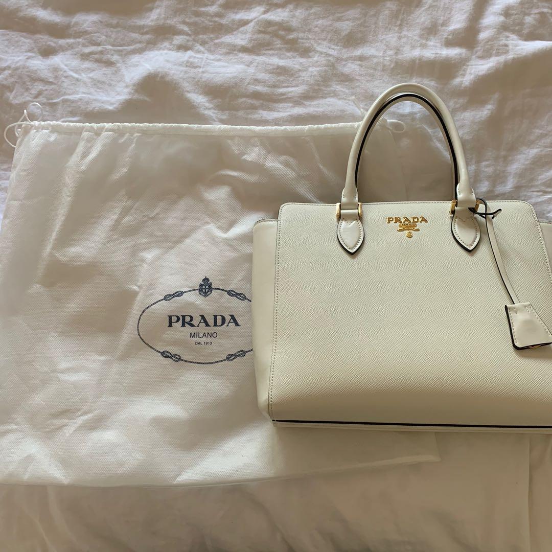 Prada saffiano soft outlet