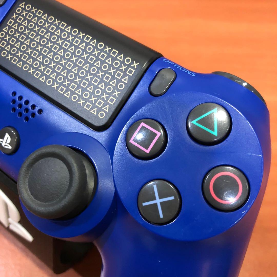 Days of play blue ps4 controller on sale