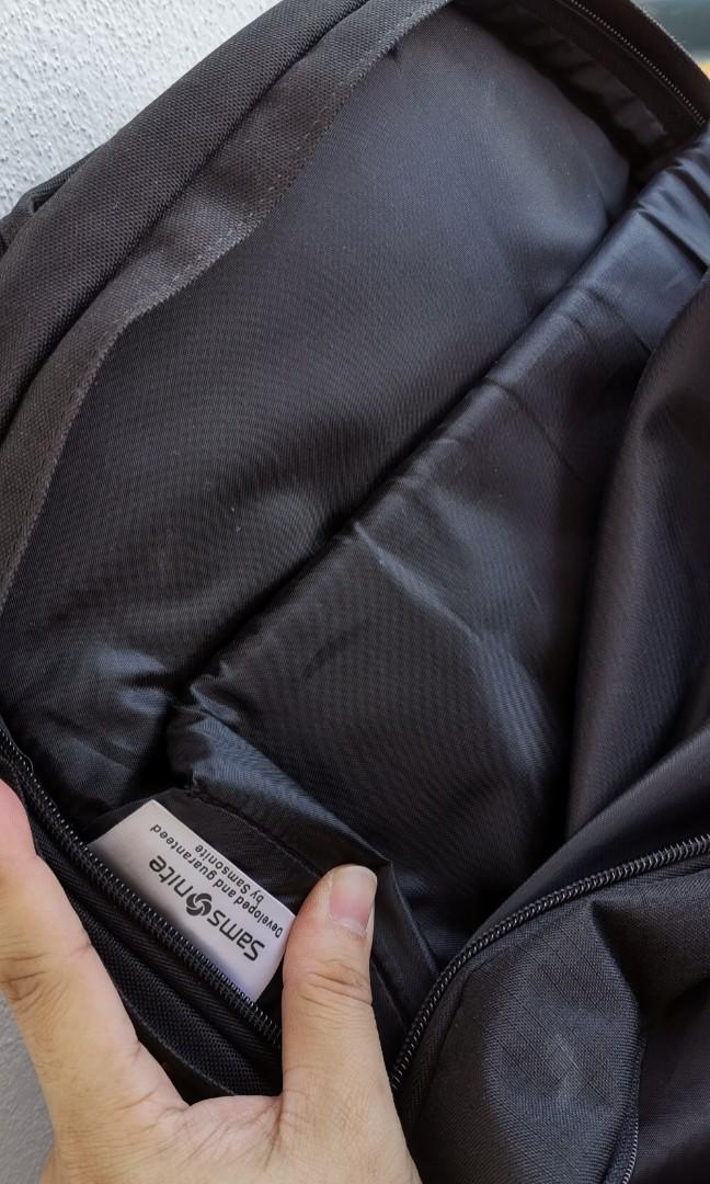 samsonite gurney plaza