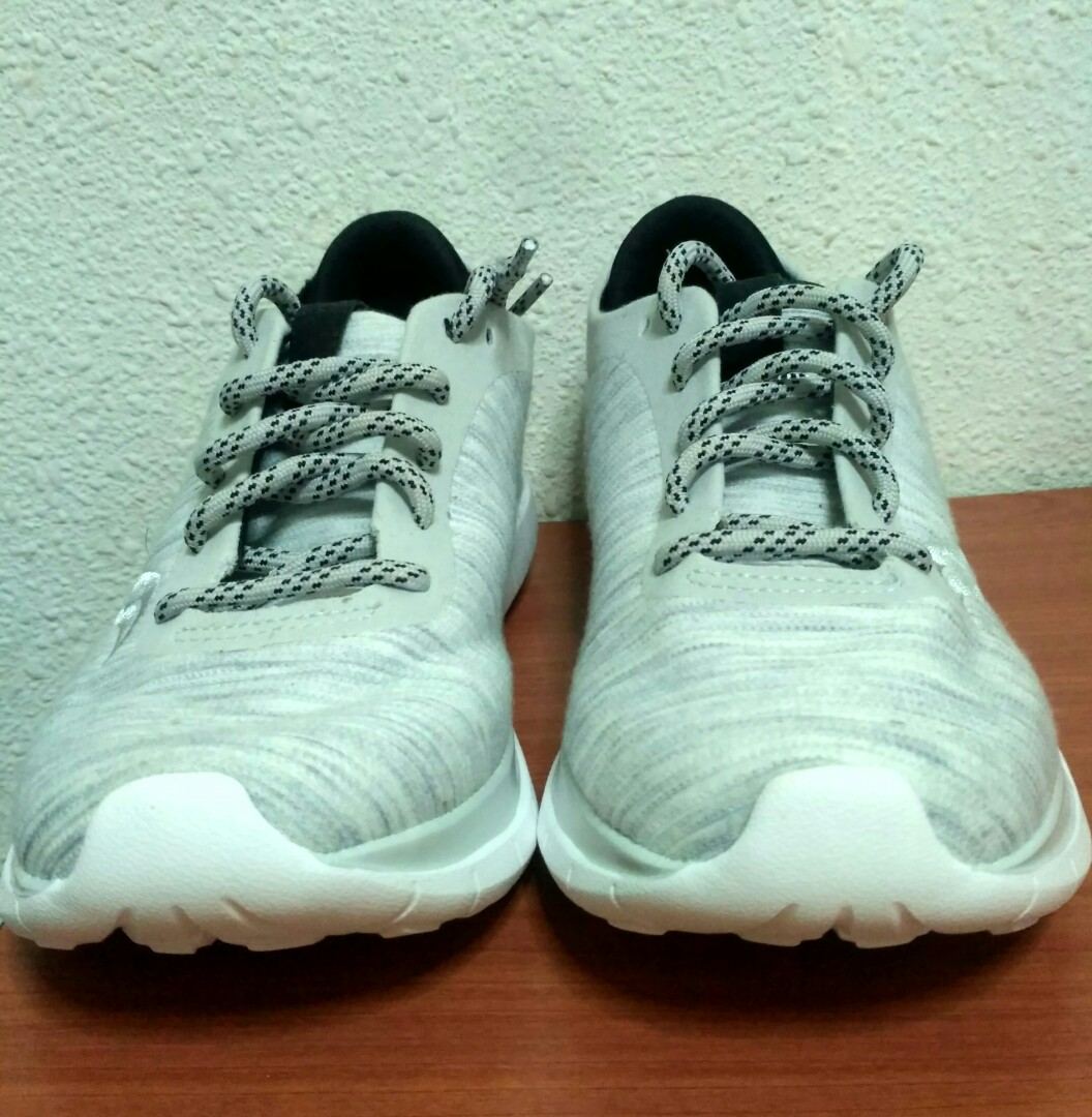 buy saucony running shoes