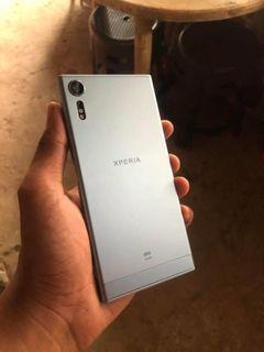 Sony Experia XZs