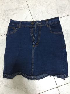 (Category: ) located in . Submitted by clothespree (Listing ID 1017747524, Image 1). Description: .