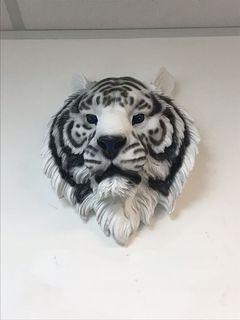 Tiger Head wall display.