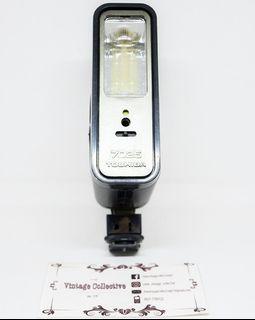 Toshiba 7025 flash / speedlight