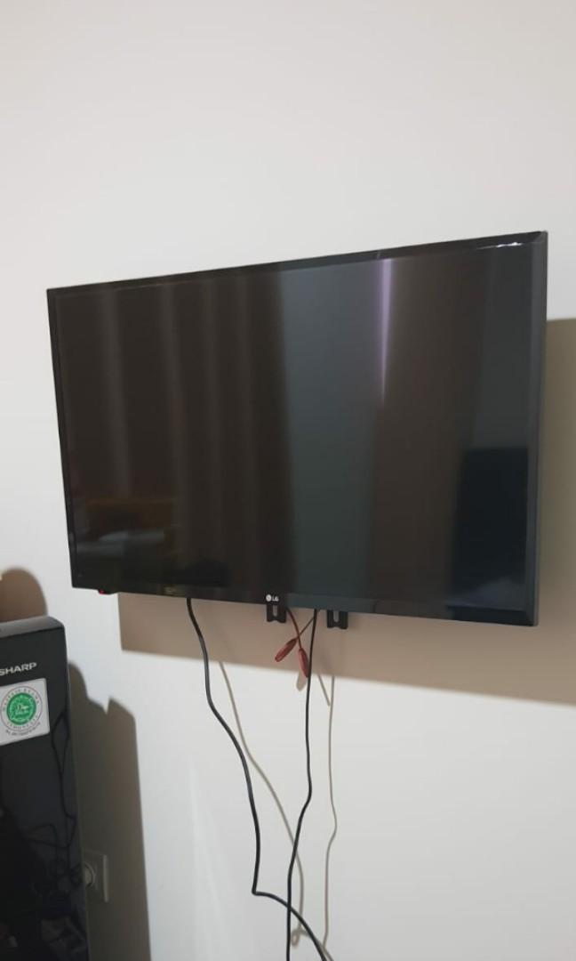 Tv Lg 32 Dijual Murah Elektronik Tv Perlengkapan Hiburan Di Carousell