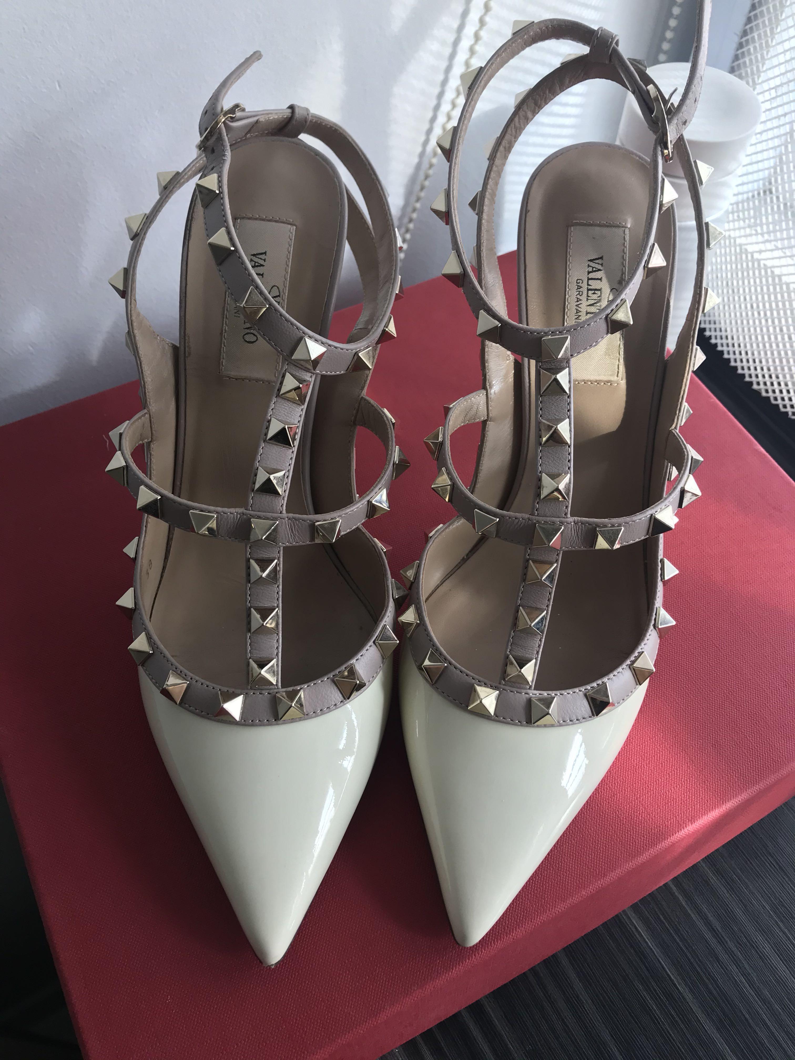 valentino rockstud pumps white