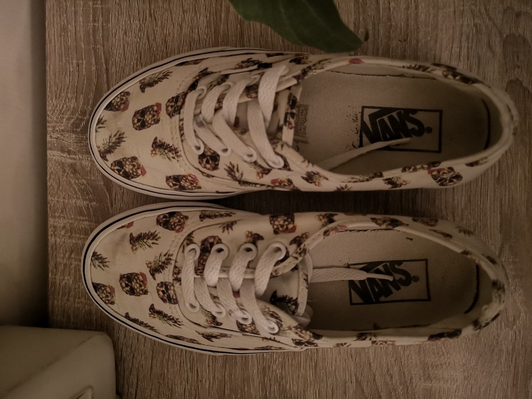 vans pineapple skull shoes