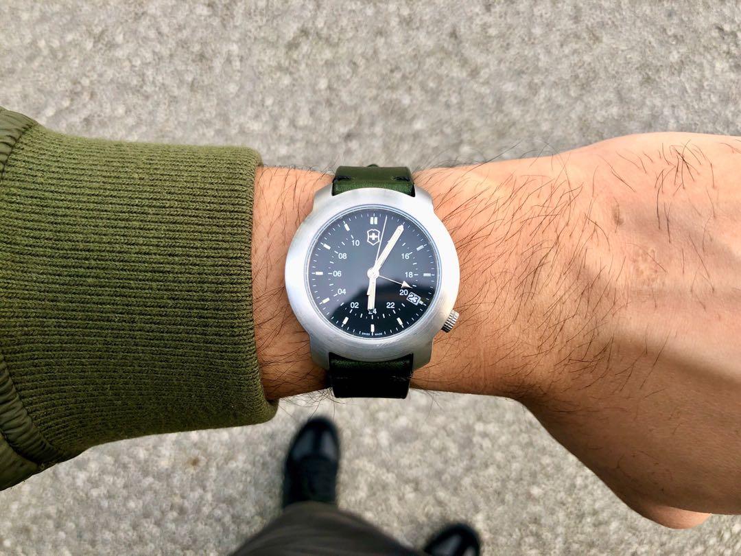 Victorinox v7 02 gmt online