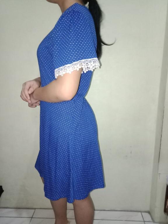 Vintage Polka Dress (Category: Dresses) located in Taguig. Submitted by river.bee (Listing ID 1017819897, Image 2). Description: Preloved Vintage Dress for sale! -Fits M to L body frame -May konting tastas sa may likod na garter MOP: -Gcash -Paymaya Shipping: -Lalamove -Grab -LBC *Shipping be to shouldered by buyer Meet-up: Taguig/Makati/Pasay Area .