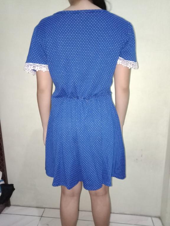 Vintage Polka Dress (Category: Dresses) located in Taguig. Submitted by river.bee (Listing ID 1017819897, Image 3). Description: Preloved Vintage Dress for sale! -Fits M to L body frame -May konting tastas sa may likod na garter MOP: -Gcash -Paymaya Shipping: -Lalamove -Grab -LBC *Shipping be to shouldered by buyer Meet-up: Taguig/Makati/Pasay Area .