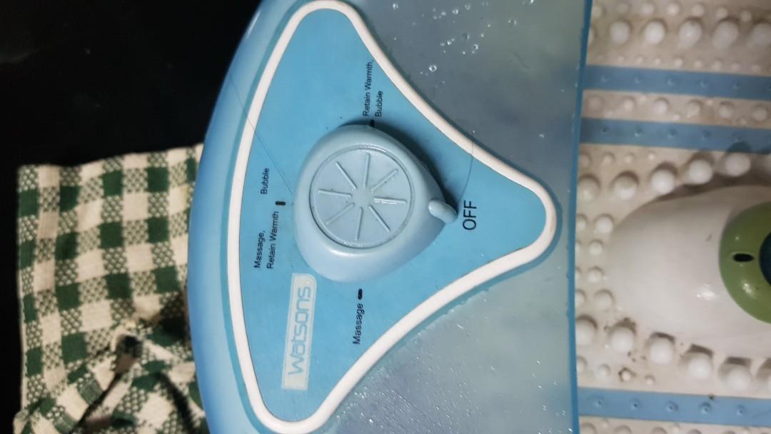 Watson bubble footspa (Category: Foot Care) located in Makati City. Submitted by jonnace (Listing ID 1017745459, Image 2). Description: wala na gagamit kaya benta nalang 09561959581.