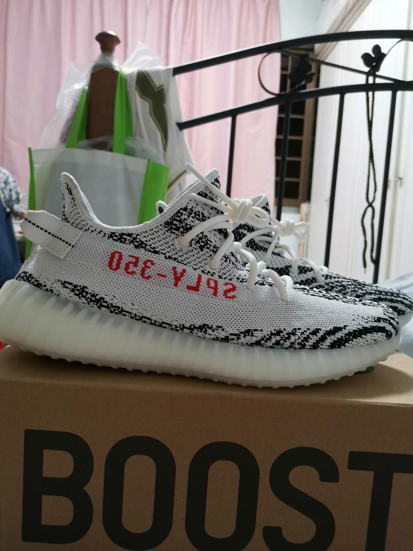 Yeezy 350 hot sale v2 zebra retail