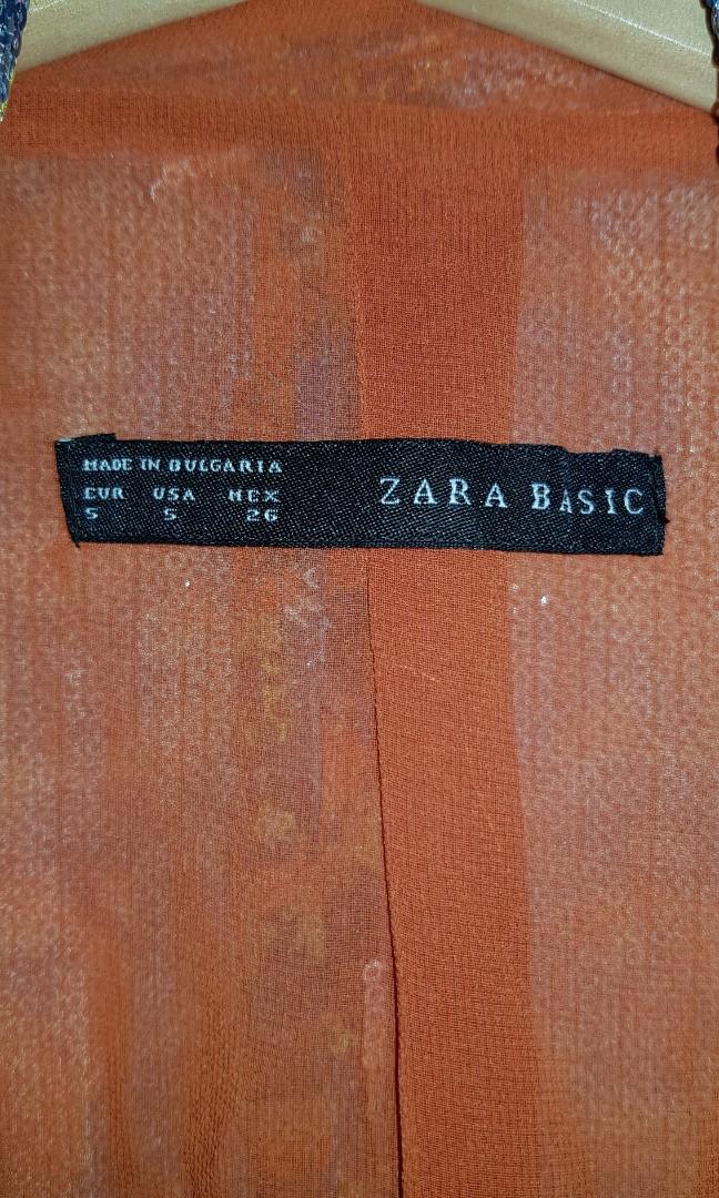Zara Sequin Blazer (Category: Coats, Jackets and Outerwear) located in Tagaytay City. Submitted by sherdz_ph (Listing ID 1017810217, Image 3). Description: Never Used purely sequin blazer not too heavy size : S/EU S/USA 26/MEX MOP: BPI.
