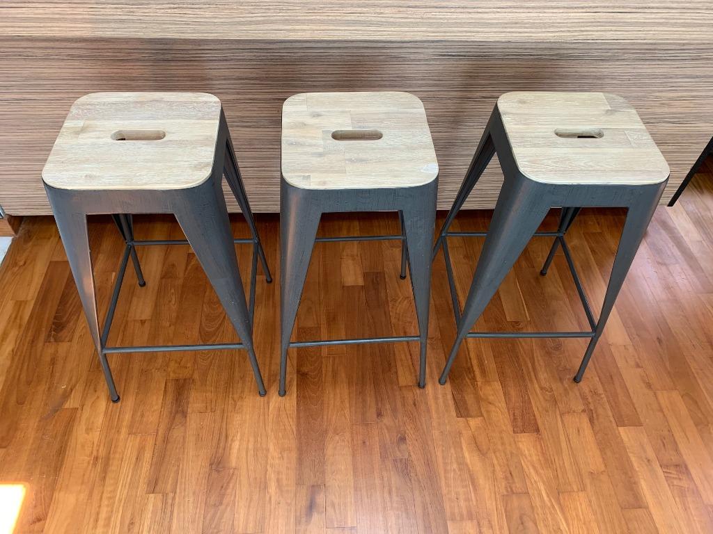 reduced to 120 cool bar stools set of 3