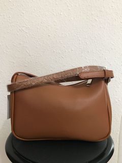 （分類：）位於 。 由 gomyeahh 提交（商品編號 1022162113，圖片 1）。簡介： 。
