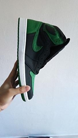 Air Jordan 1 Retro High Pine Green Black, Men's Fashion, Footwear