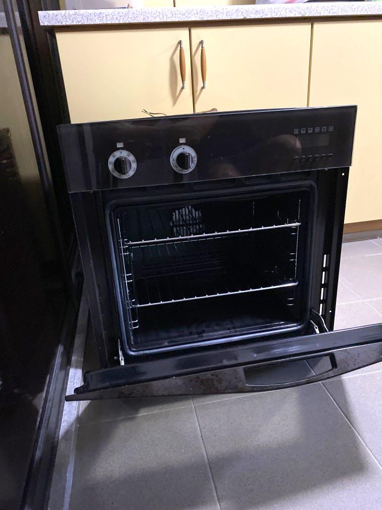 Ariston Built In Oven, TV & Home Appliances, Kitchen Appliances, Ovens